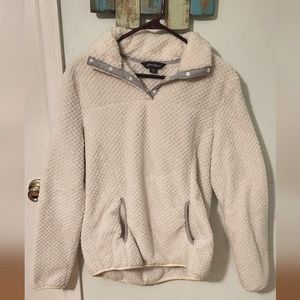 LAST CHANCE! Eddie Bauer pullover Fleece top